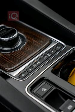 جاكوار إف-بيس